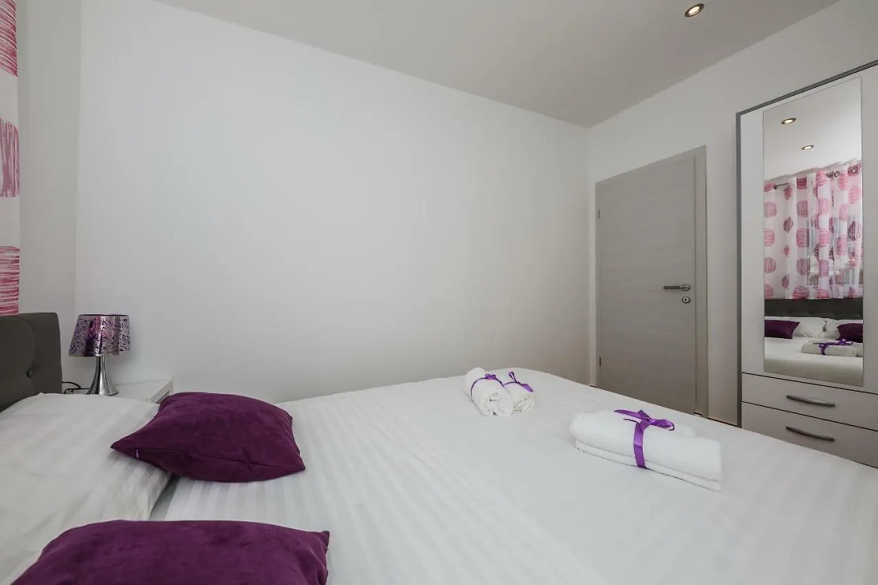 Lavender & Mint Apartment Kastela